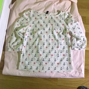 Mid arm length blouse